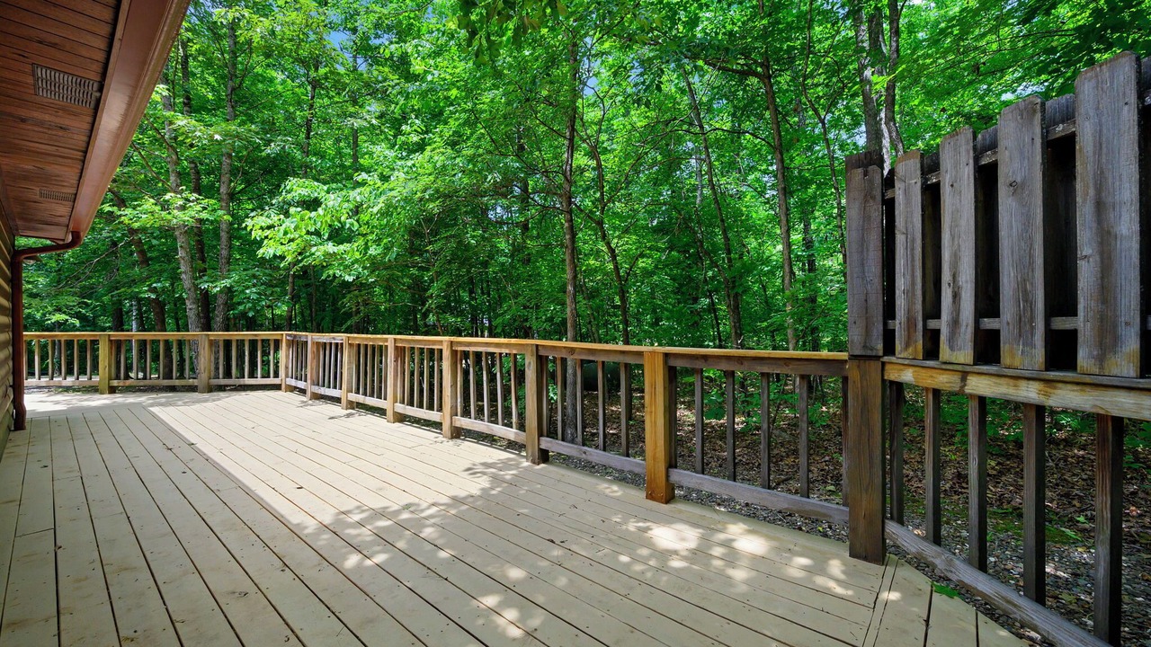 Photo of Patio Balcony in Broken Bow