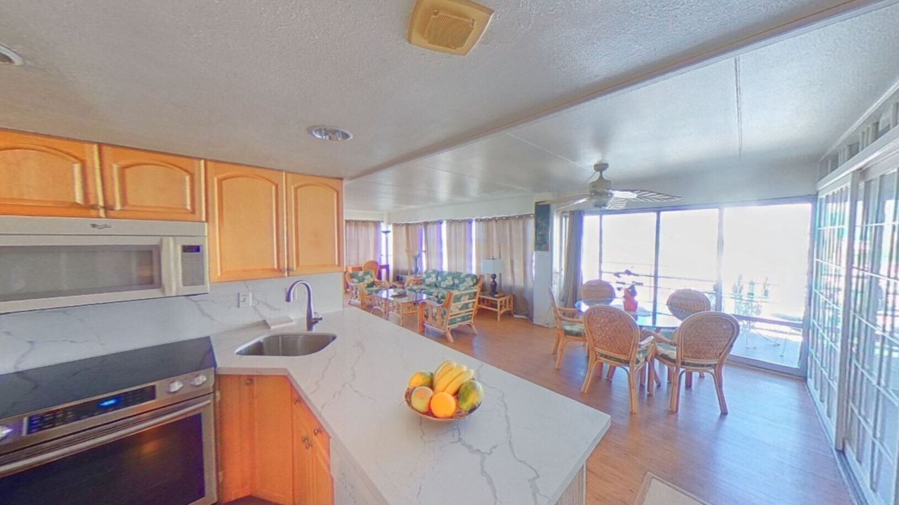 Photo of Bedroom in Waikiki