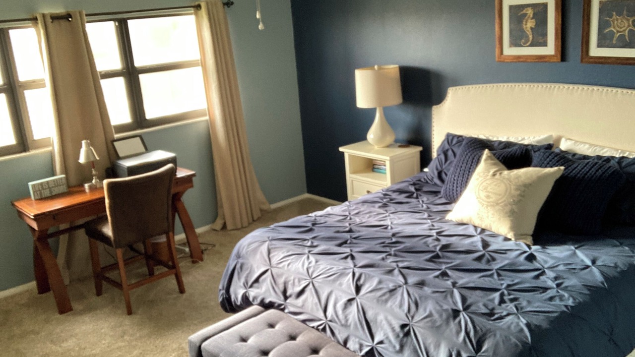 Photo of Others in Breakers