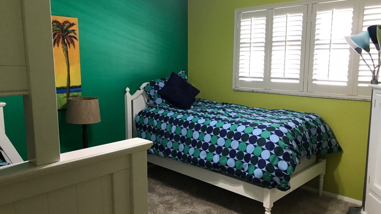 Photo of Others in Breakers