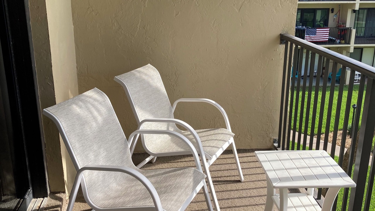 Photo of Others in Breakers