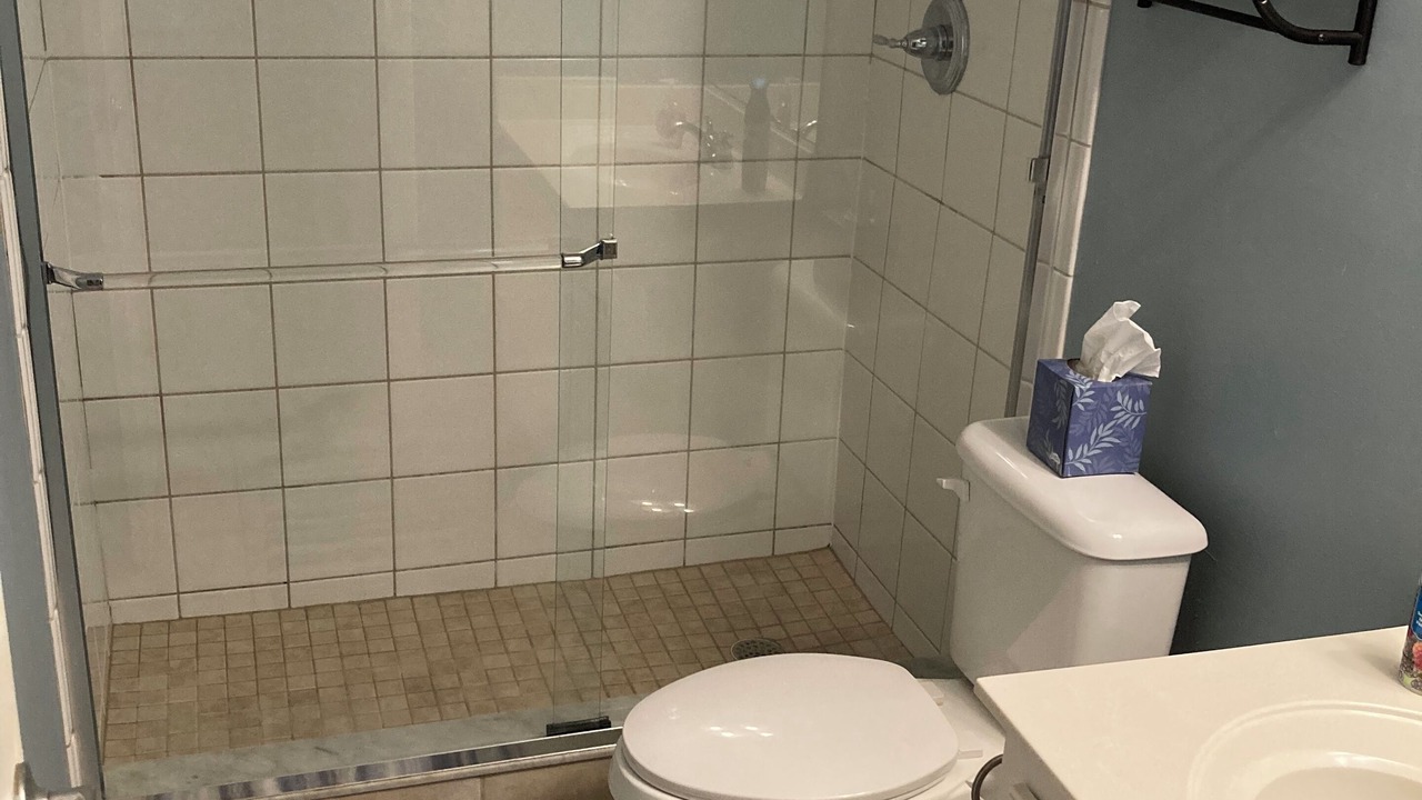 Photo of Bathroom in Breakers