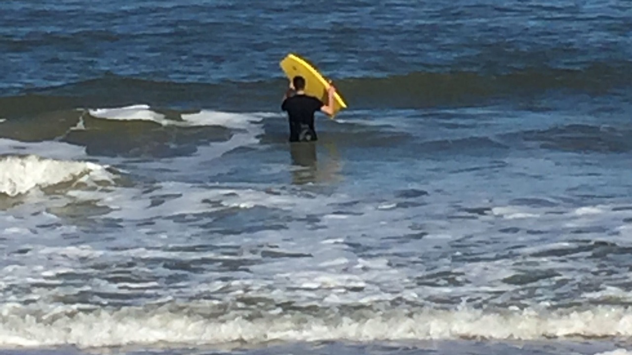 Photo of Others in Breakers