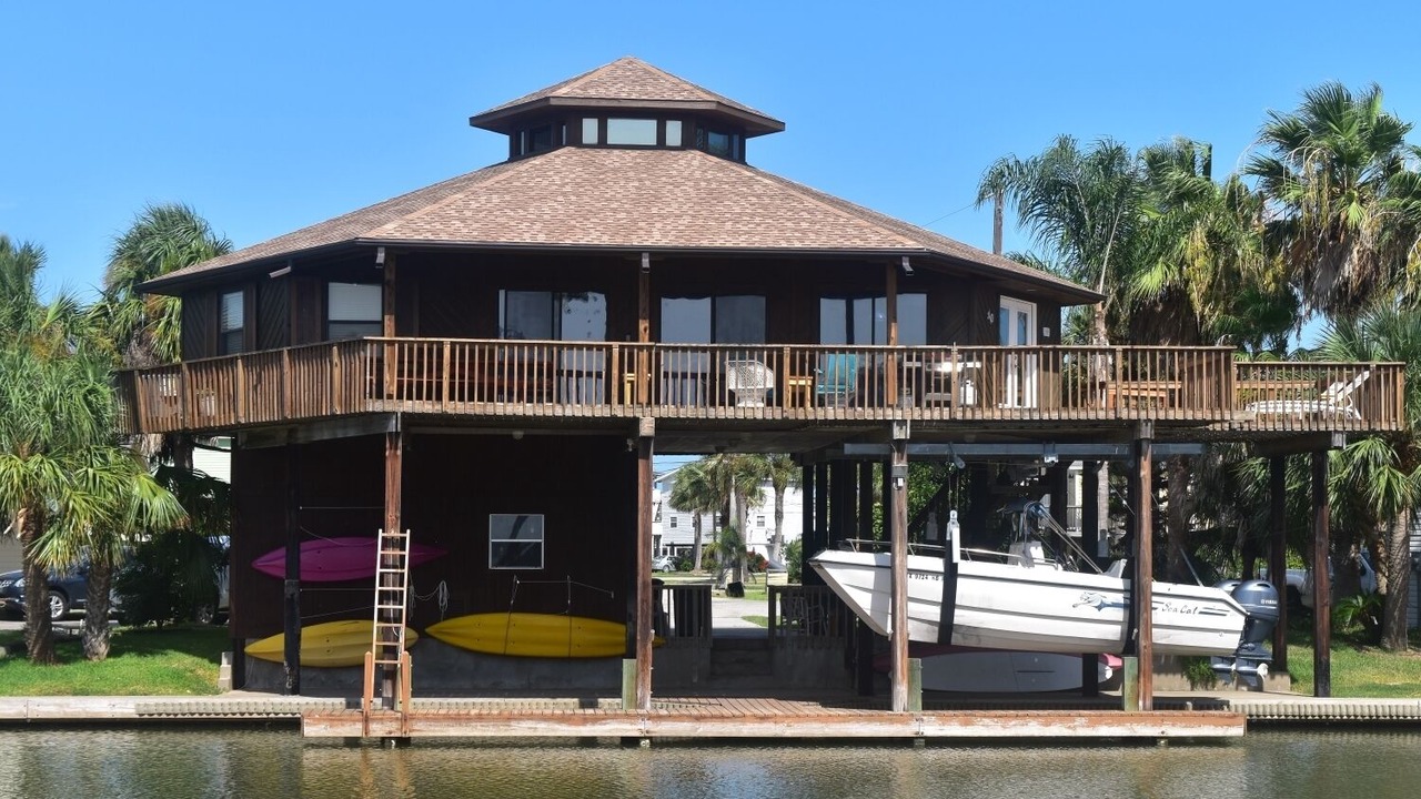 Photo of Outdoor in Jamaica Beach
