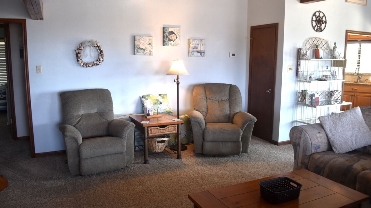 Photo of Livingroom in Jamaica Beach