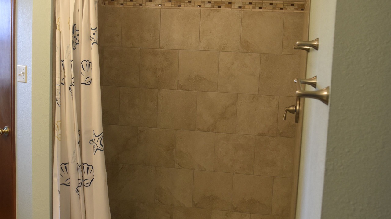 Photo of Bathroom in Jamaica Beach