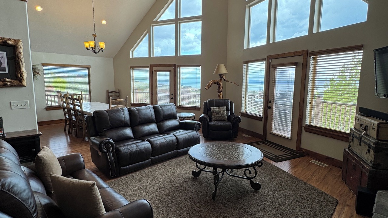 Photo of Livingroom in Sweetwater