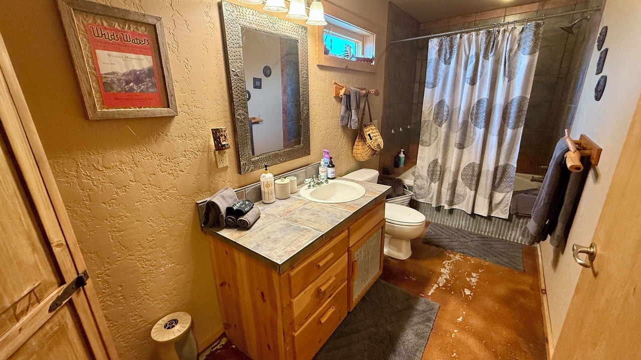 Photo of Bathroom in Lawton