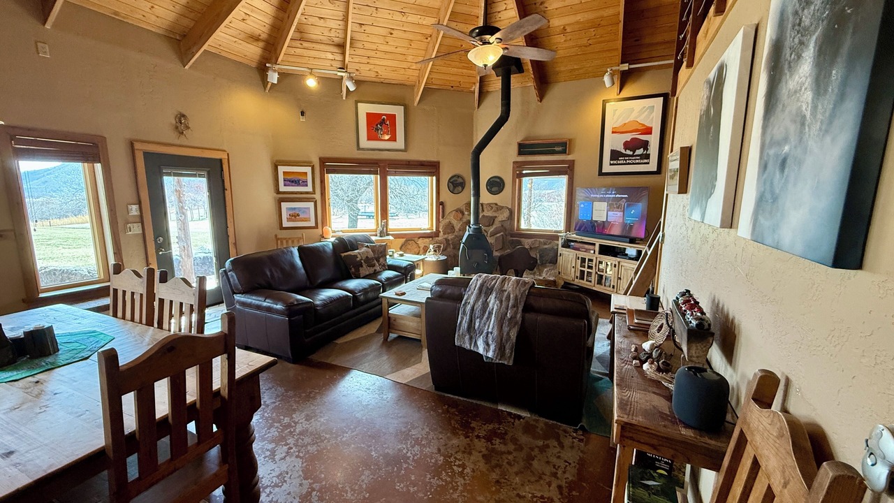 Photo of Livingroom in Lawton
