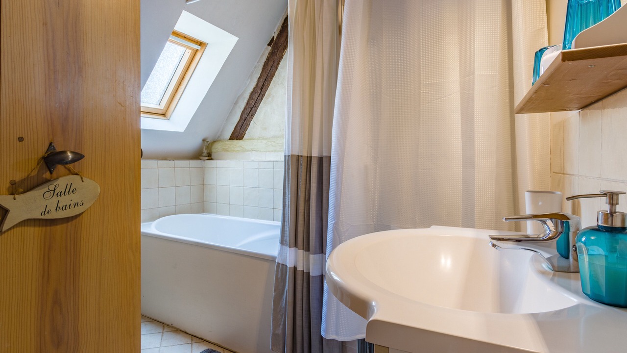 Photo of Bathroom in Amboise
