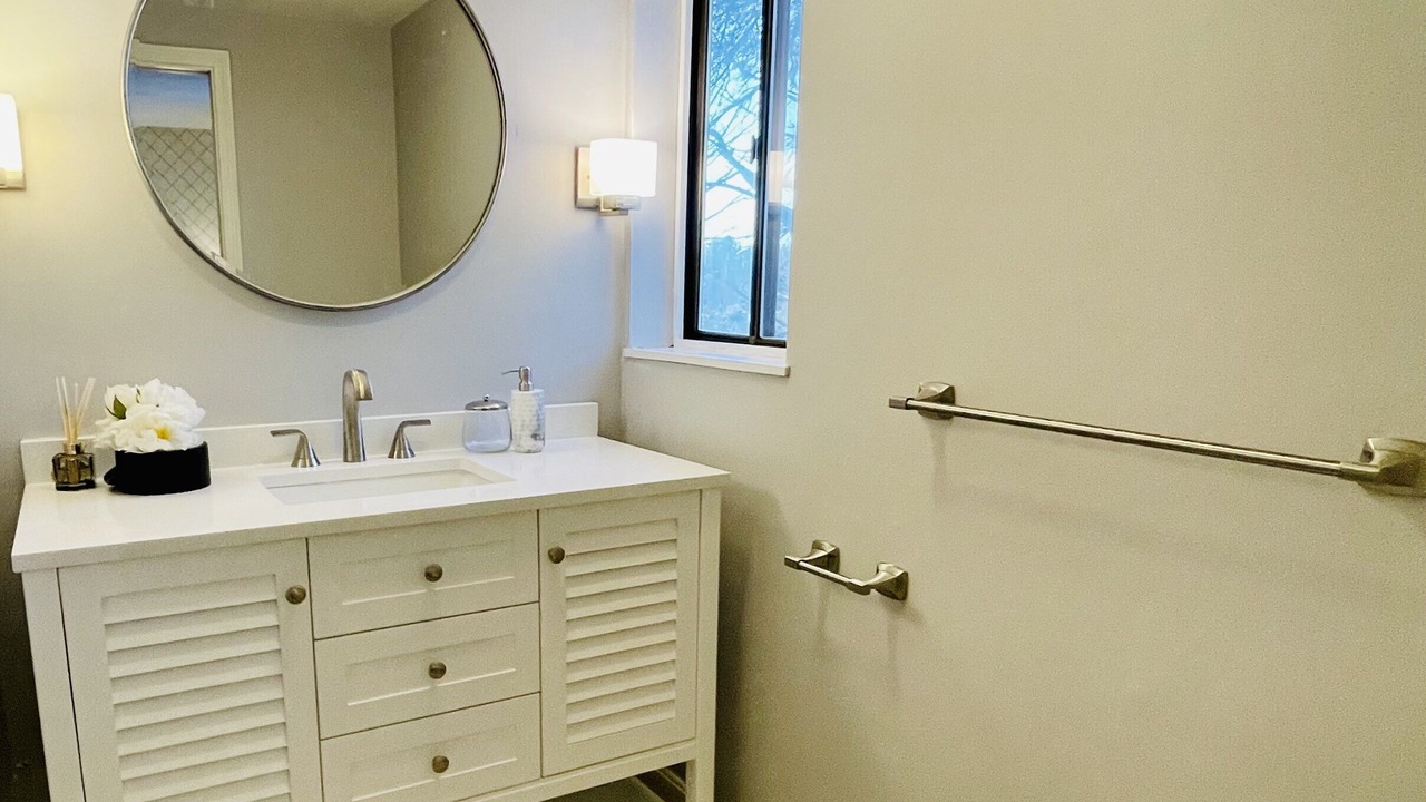 Photo of Bathroom in Kittery Point