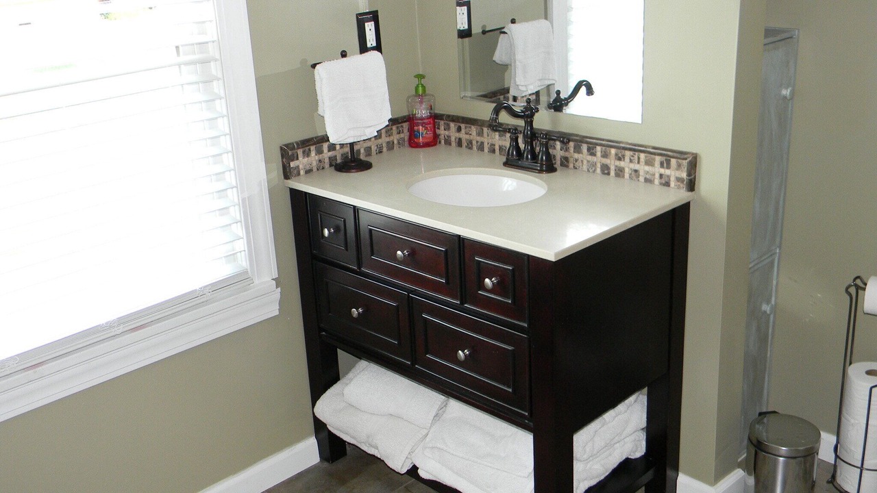 Photo of Bathroom in Woodland Hills