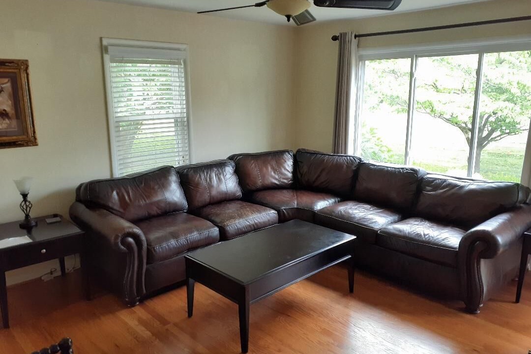Photo of Livingroom in Woodland Hills