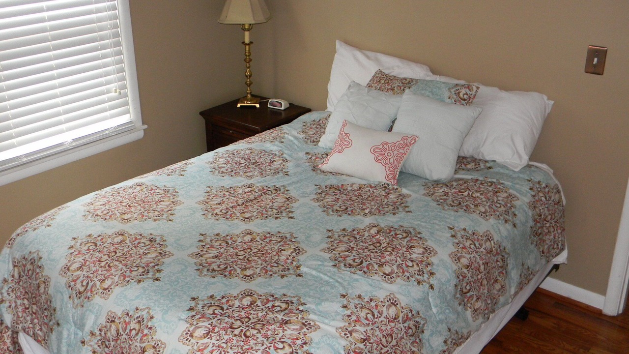 Photo of Bedroom in Woodland Hills