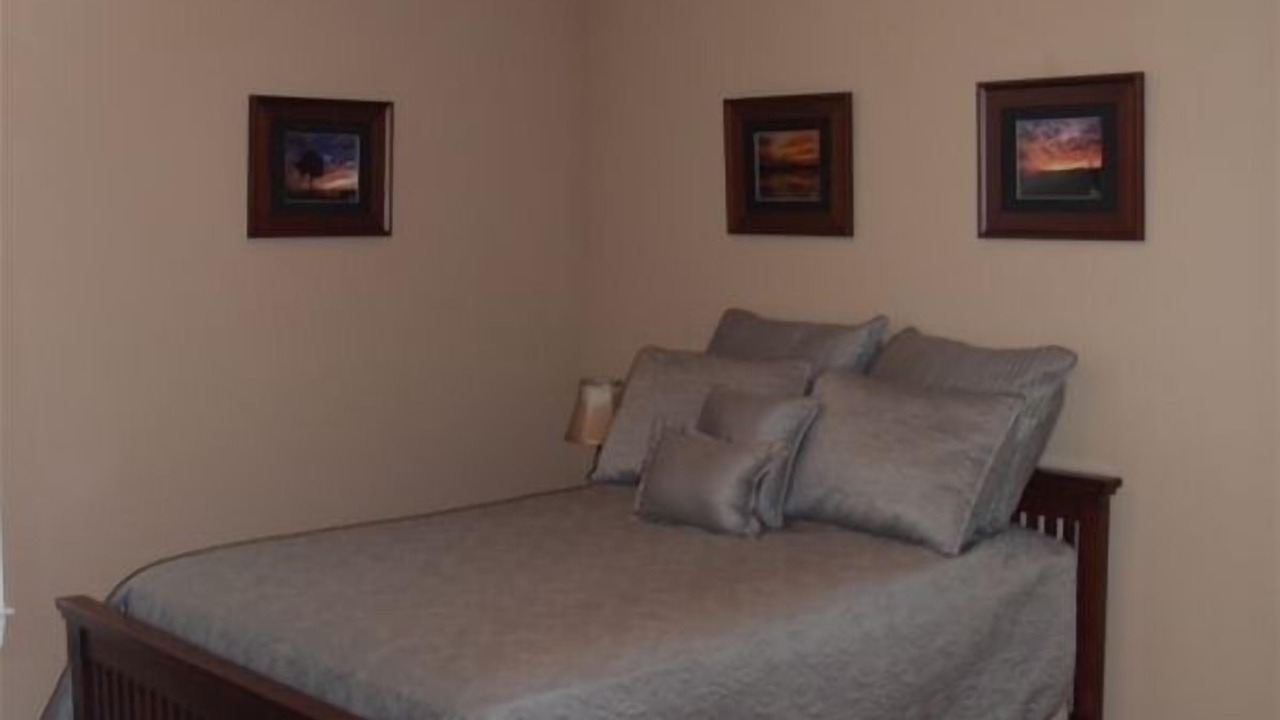 Photo of Bedroom in Leesville