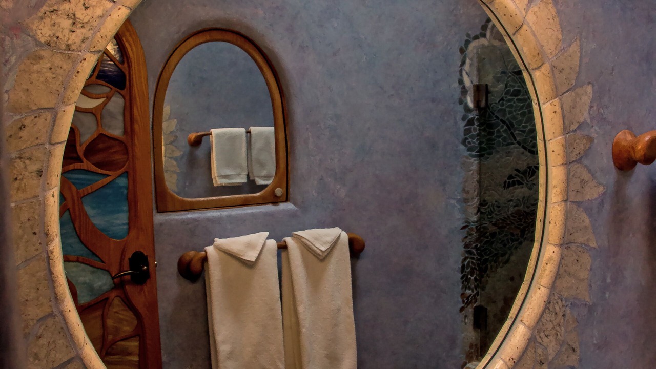 Photo of Bathroom in South Capitol