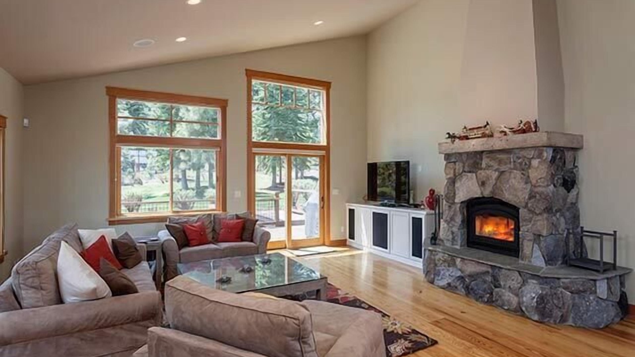 Photo of Livingroom in Truckee