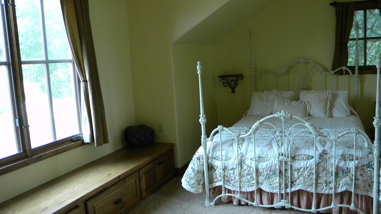 Photo of Bedroom in Altaville