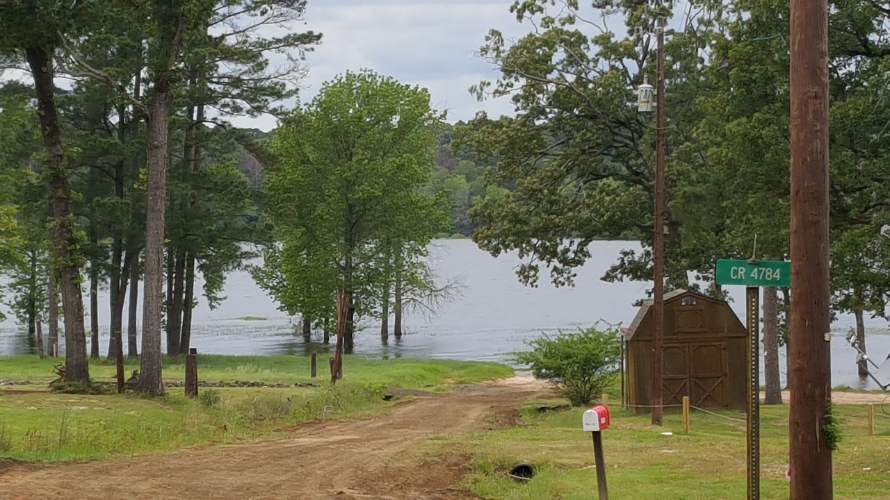Photo of Others in Broaddus