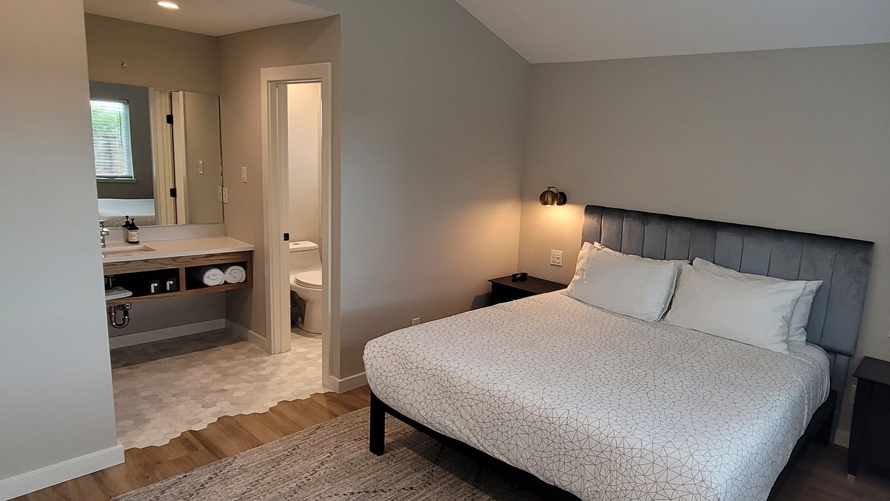 Photo of Bedroom in Hughes Park Lake
