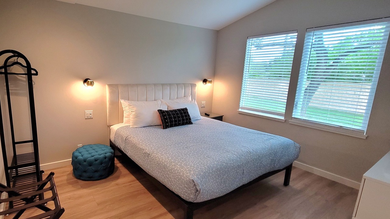 Photo of Bedroom in Hughes Park Lake