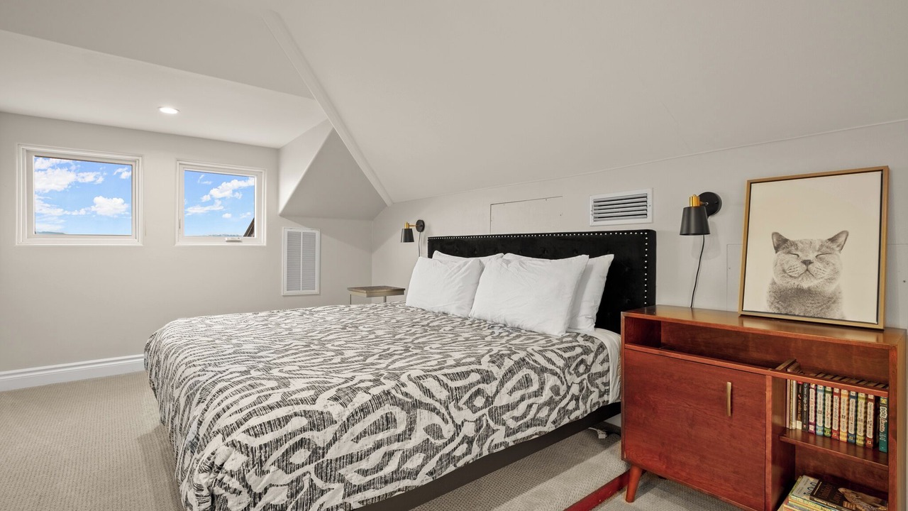 Photo of Bedroom in Hughes Park Lake