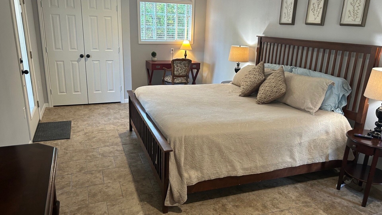 Photo of Bedroom in Crockett