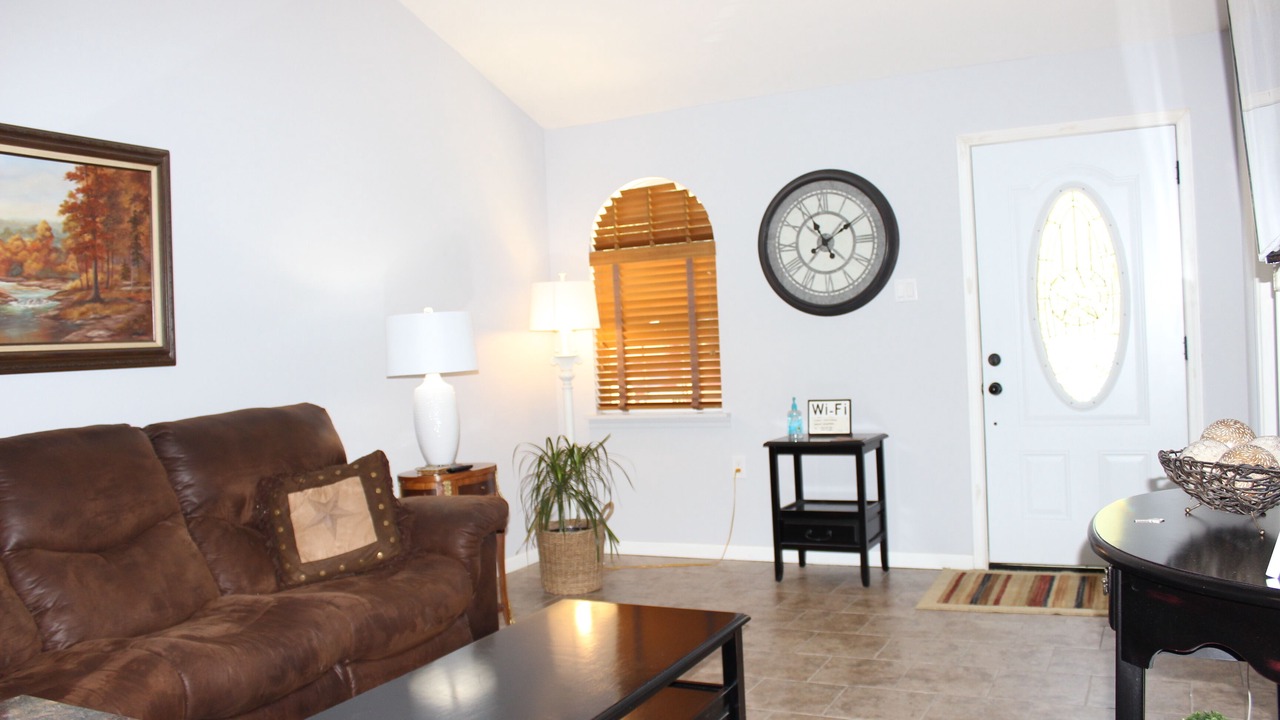 Photo of Livingroom in Crockett