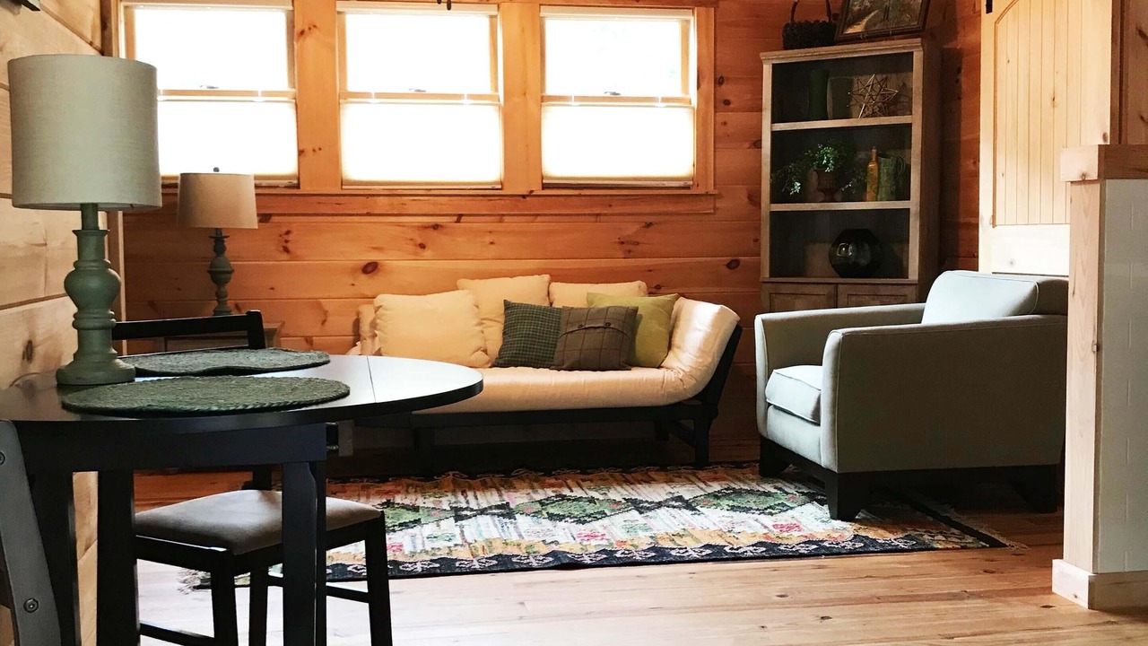 Photo of Livingroom in Dahlonega