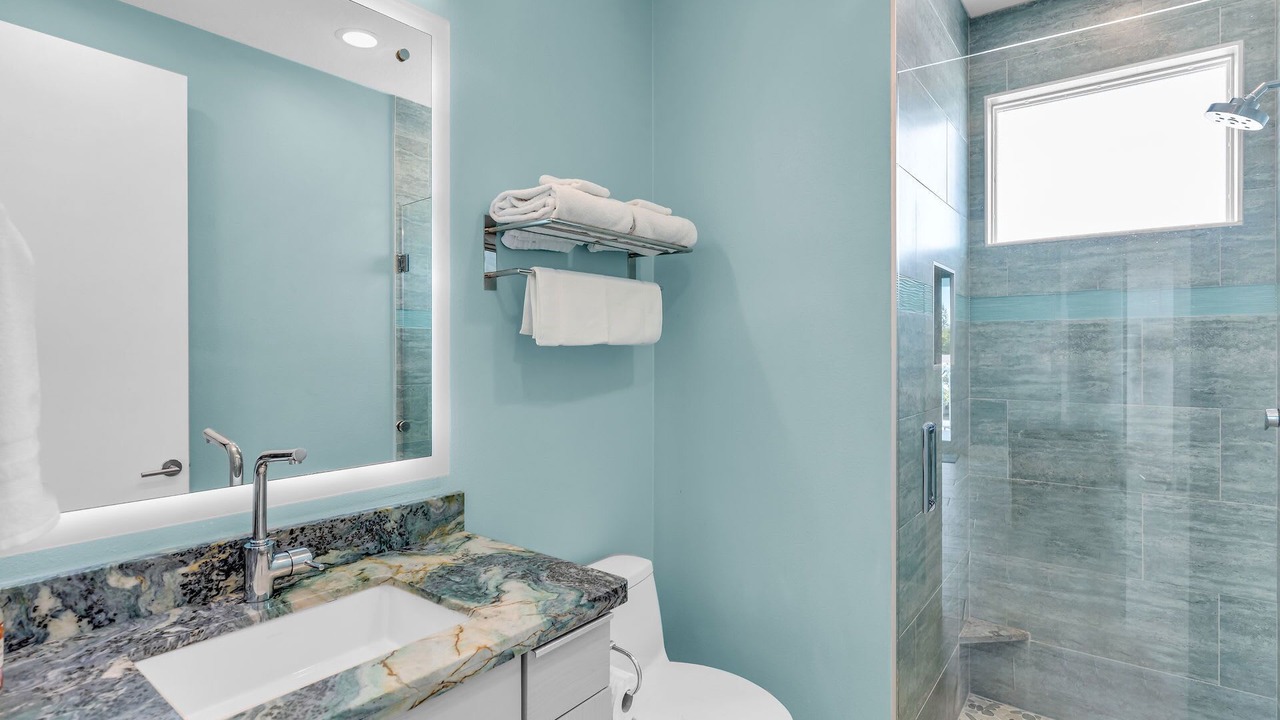 Photo of Bathroom in Marathon