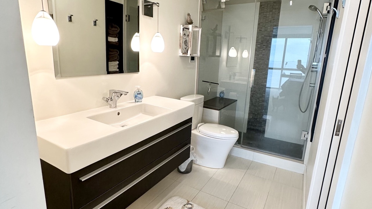 Photo of Bathroom in Coronado