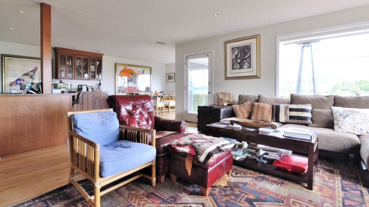 Photo of Livingroom in Strawberry