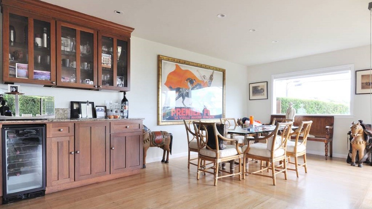 Photo of Others in Strawberry