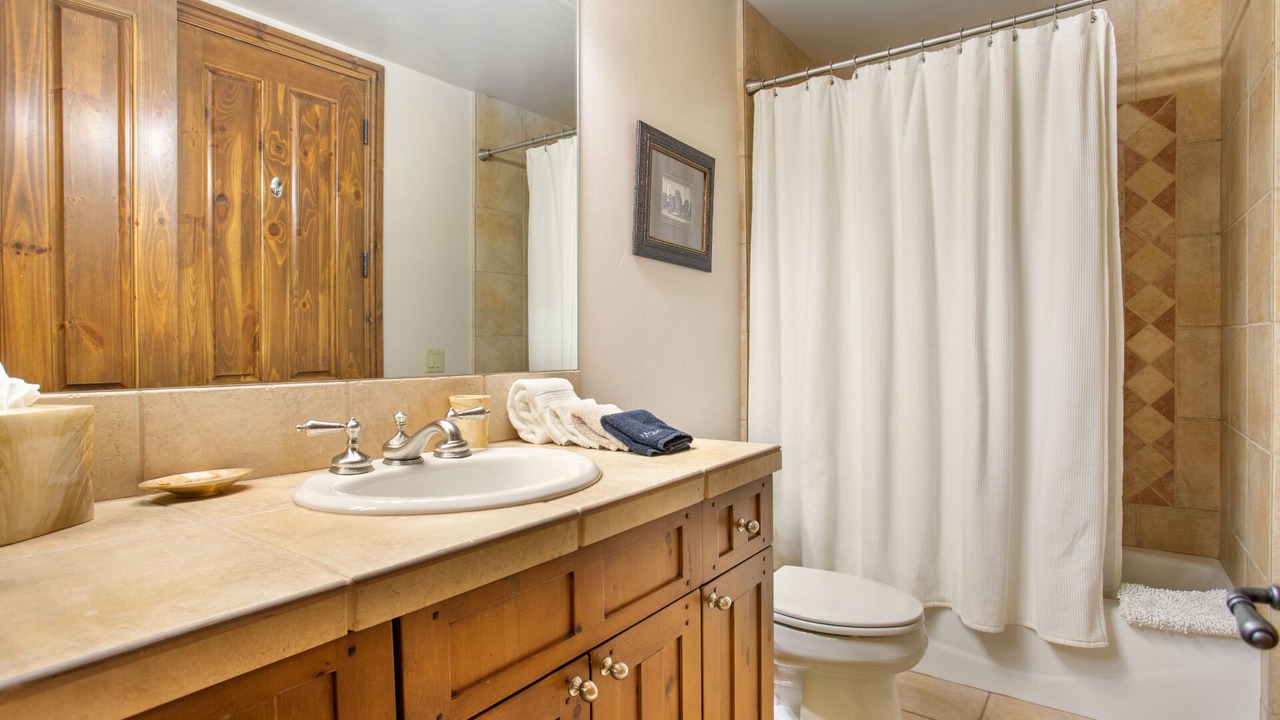 Photo of Bathroom in Edwards