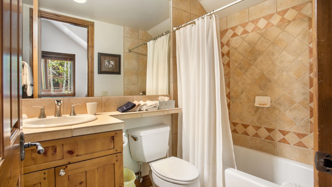 Photo of Bathroom in Edwards