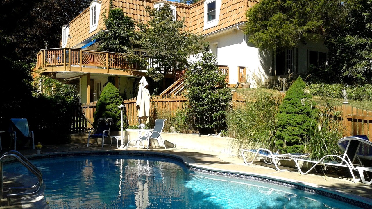 Photo of Outdoor in Oakton