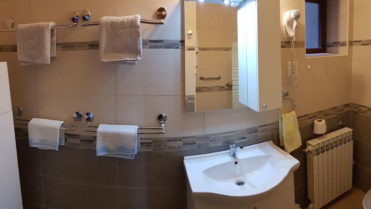 Photo of Bathroom in Montovjerna