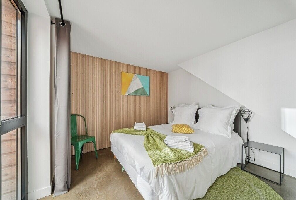 Photo of Bedroom in 11th Arrondissement