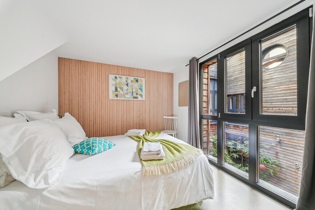 Photo of Bedroom in 11th Arrondissement