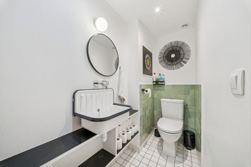 Photo of Bathroom in 11th Arrondissement
