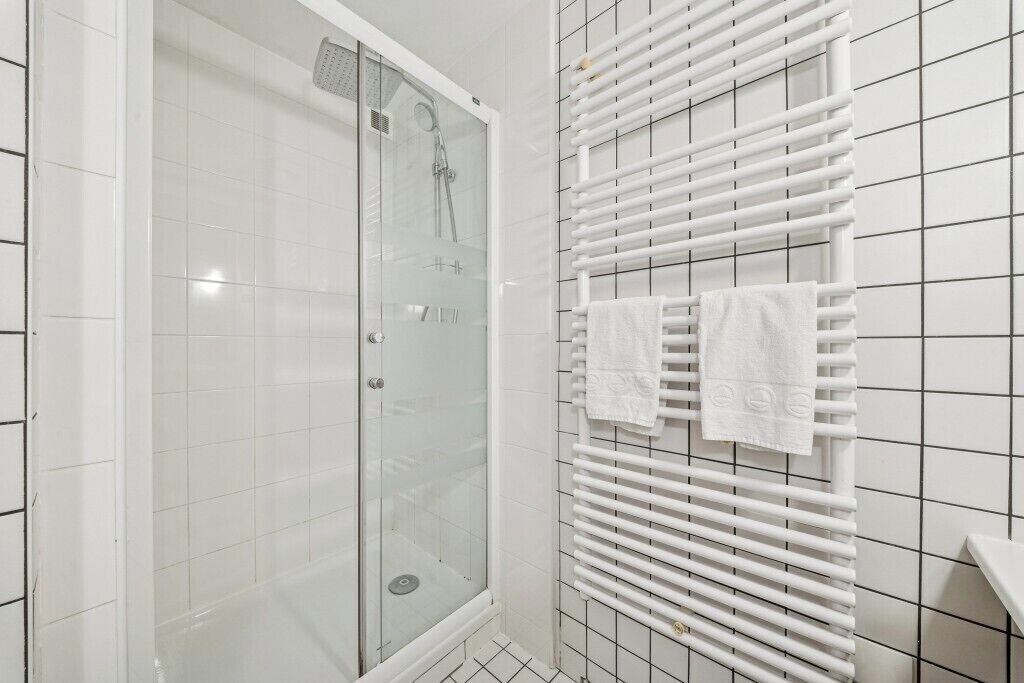 Photo of Bathroom in 11th Arrondissement
