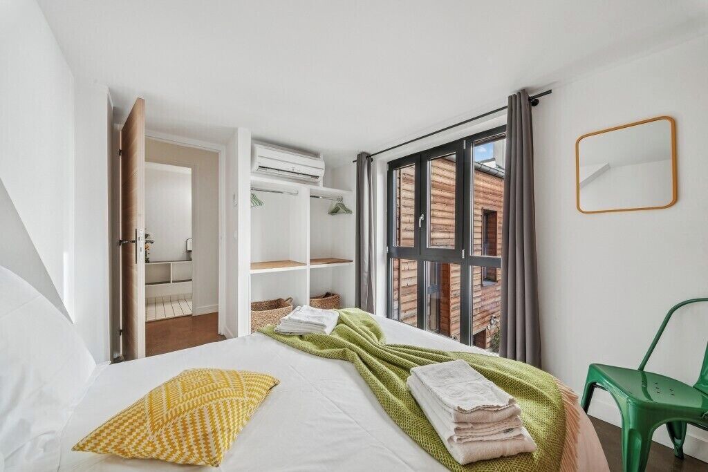 Photo of Bedroom in 11th Arrondissement