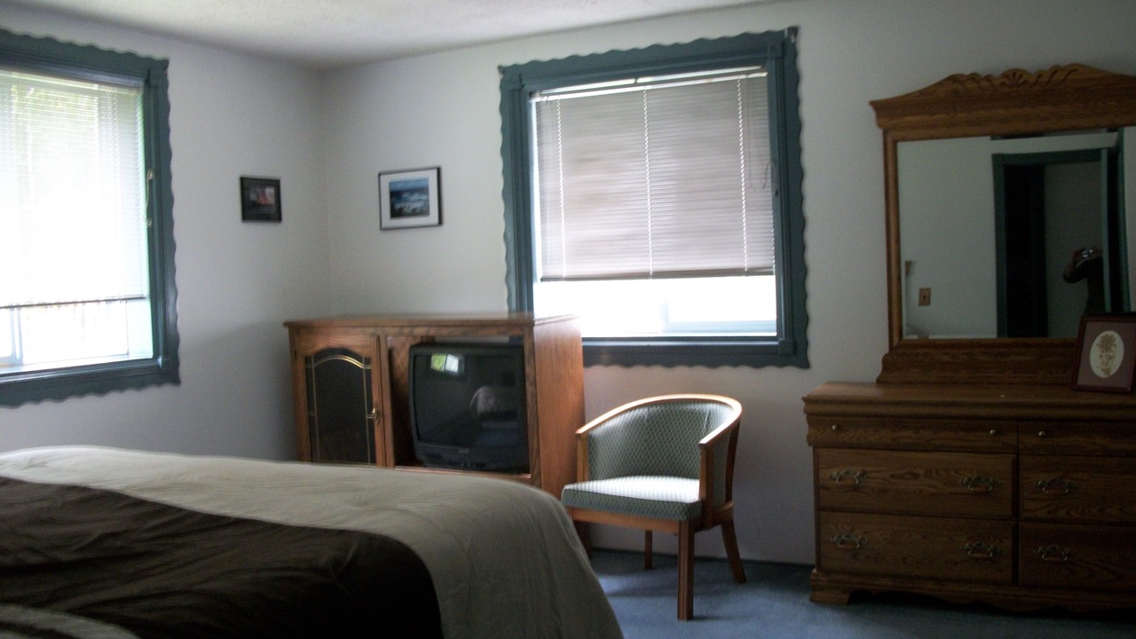 Photo of Others in Town Hill