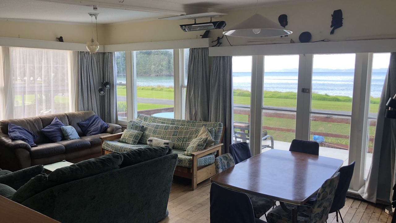 Photo of Livingroom in Port Charles