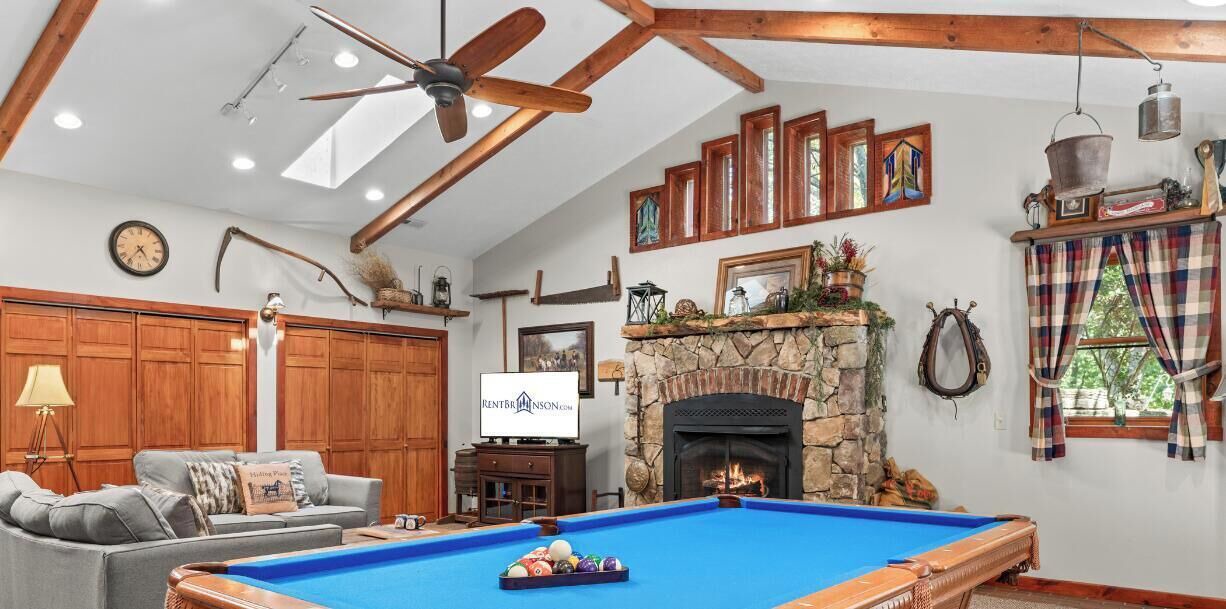 Photo of Bedroom in Blue Eye