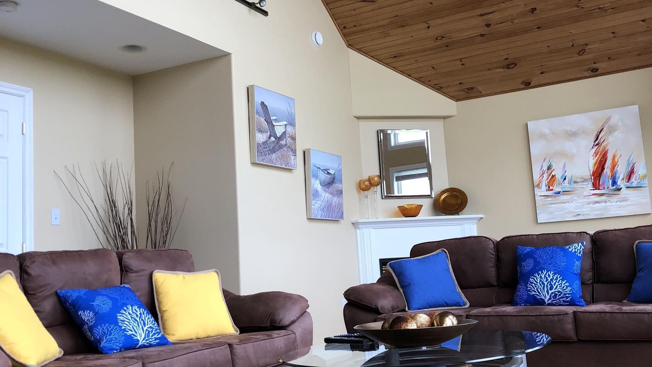 Photo of Livingroom in Brackley Beach