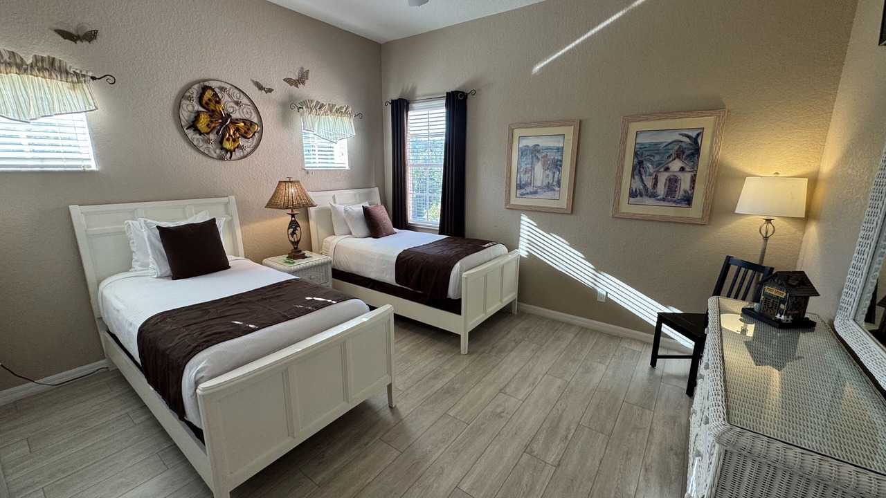 Photo of Bedroom in Bahama Bay