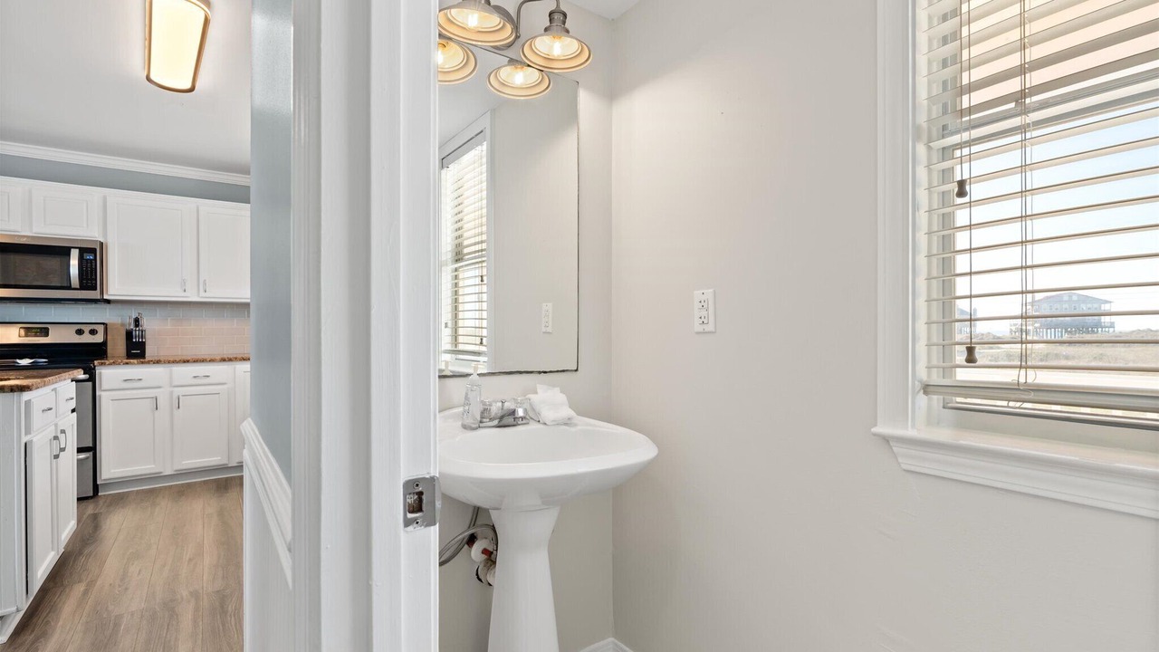 Photo of Bathroom in Dauphin Island