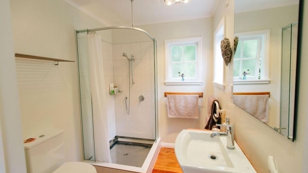 Photo of Bathroom in Whangamata