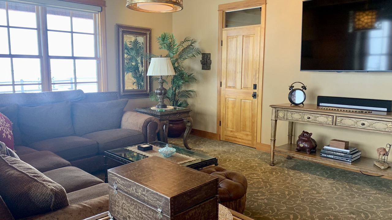 Photo of Livingroom in North Snyderville Basin